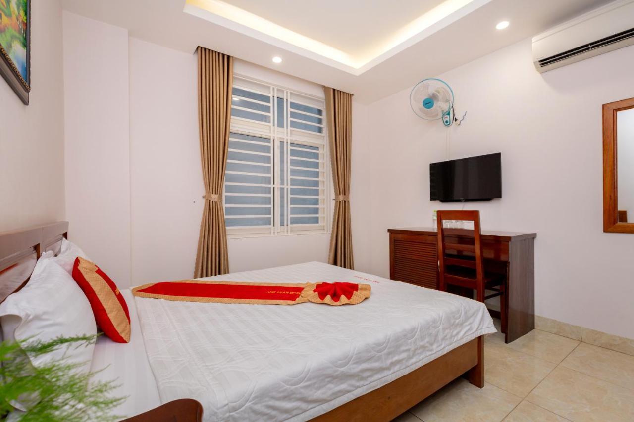 Anh Tuan Hotel 붕타우 외부 사진