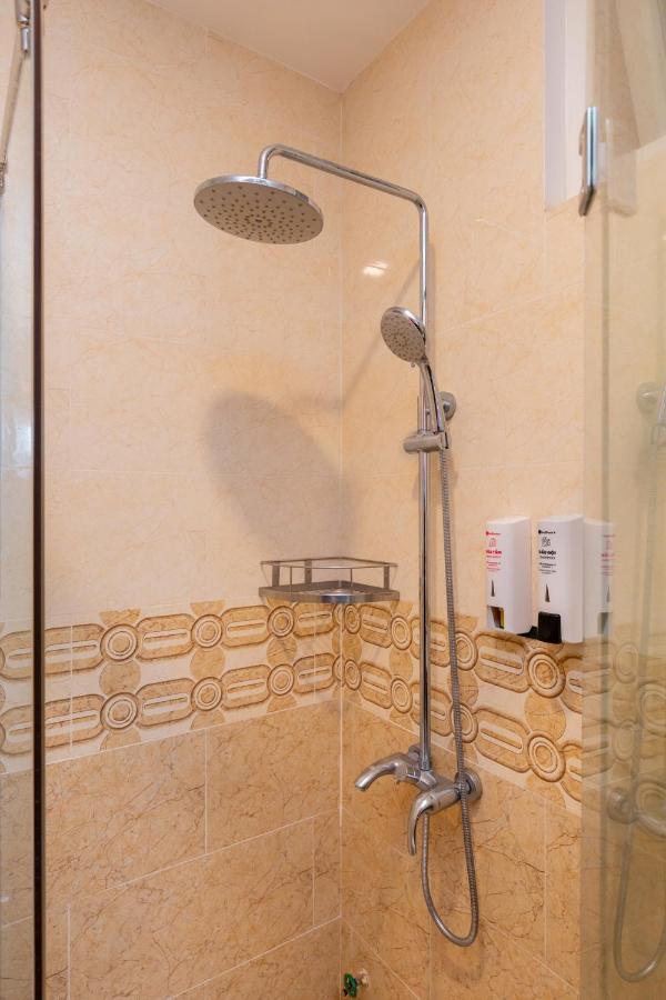 Anh Tuan Hotel 붕타우 외부 사진